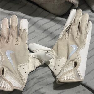 Nike Beige and White Athletic Gloves